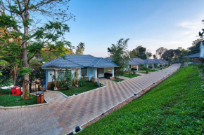 Гостиница Sterling Wayanad  Салтэн Батери